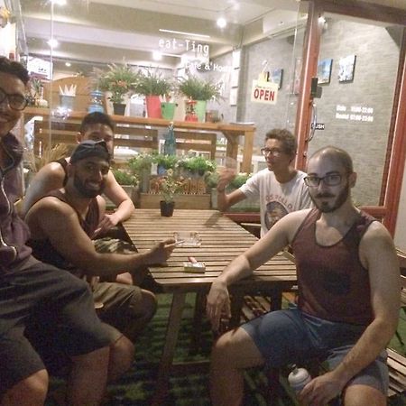 Eat-Ting Hostel Bang Sao Thong Exterior photo
